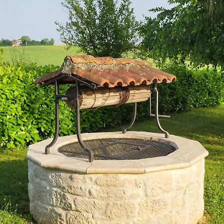 De La Bordeneuve بيت للعطل *