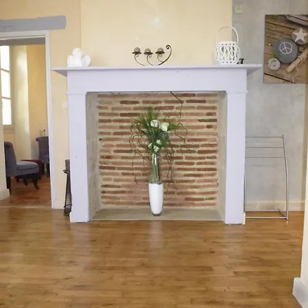 بيت للعطل De La Bordeneuve *