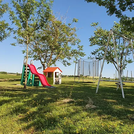 De La Bordeneuve 度假居